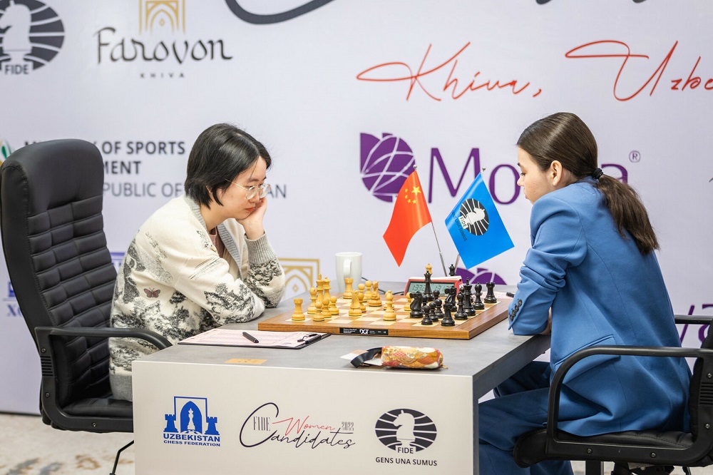 La imagen tiene un atributo ALT vacío; su nombre de archivo es Tan-Zhongyi-y-Aleksandra-Goryachkina-Foto-Timur-Sattarov-FIDE.jpg
