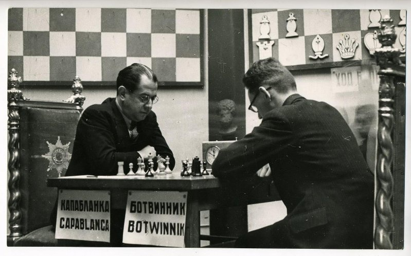1936, un año excelente para Capablanca
Capablanca vs Botvinnik Moscú 1935
Foto via mann-mdf.ru
