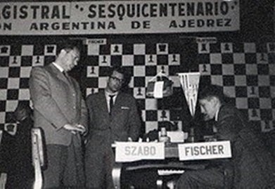 El único fracaso de Fischer, Buenos Aires 1960
Szabo vs Fischer, ante la mirada de Pal Benko